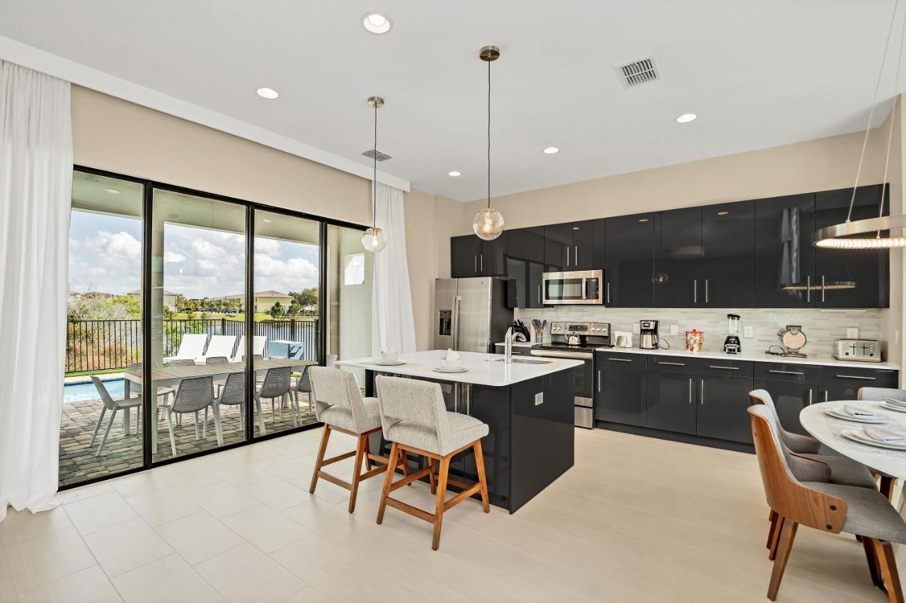 Villa Domani 5 Bedroom Home With Pool ダベンポート エクステリア 写真